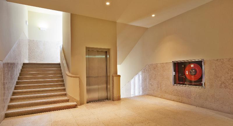 Lisbon Five Stars Apartments 8 Building Exterior photo